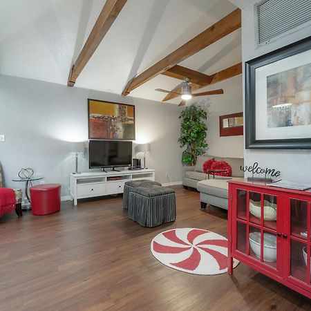 Hidden Couples Loft Retreat In Heights Foodie District Тампа Екстериор снимка