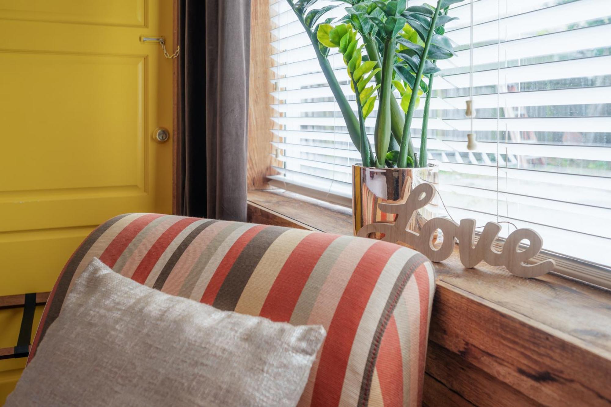Hidden Couples Loft Retreat In Heights Foodie District Тампа Екстериор снимка